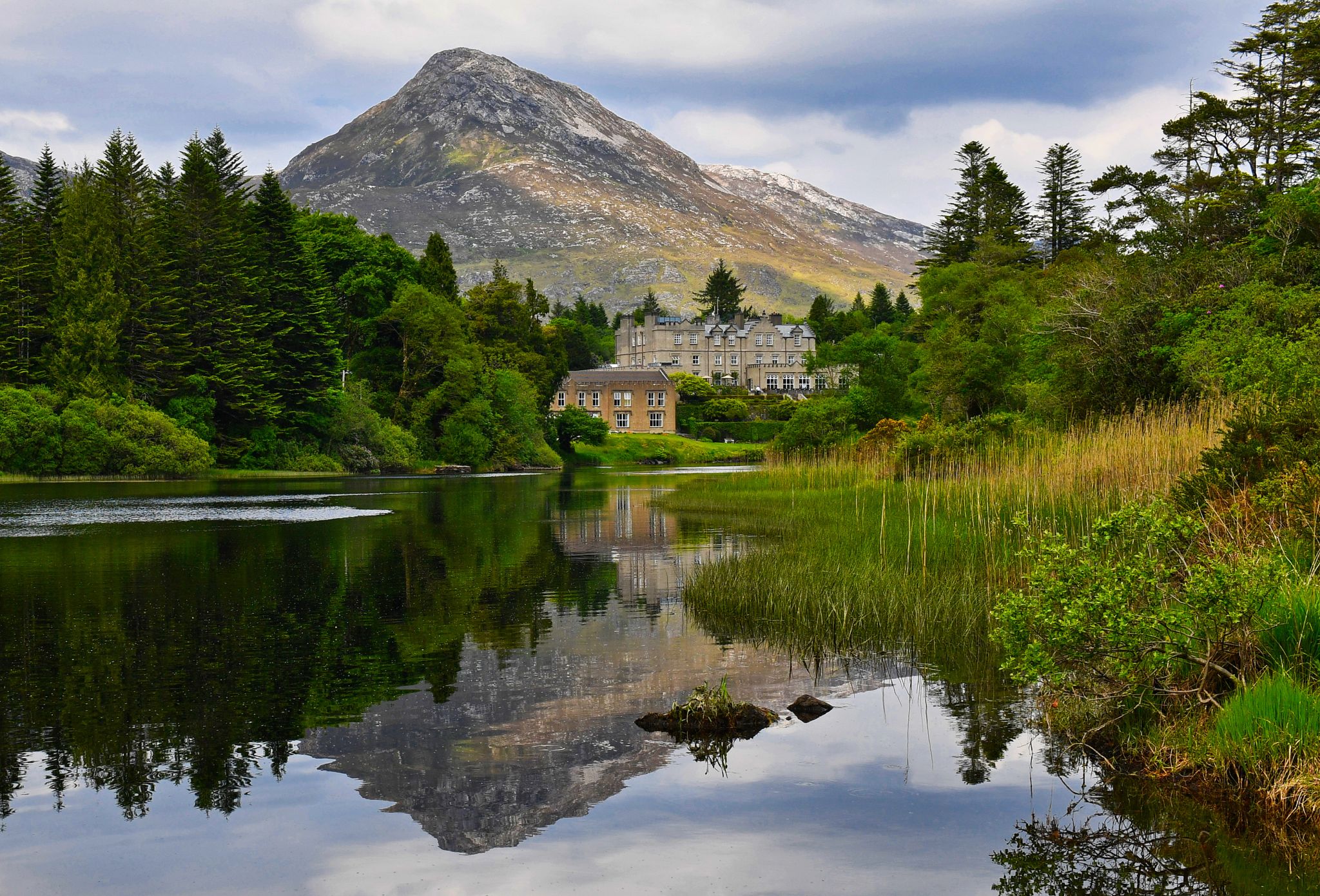 Ballynahinch Castle